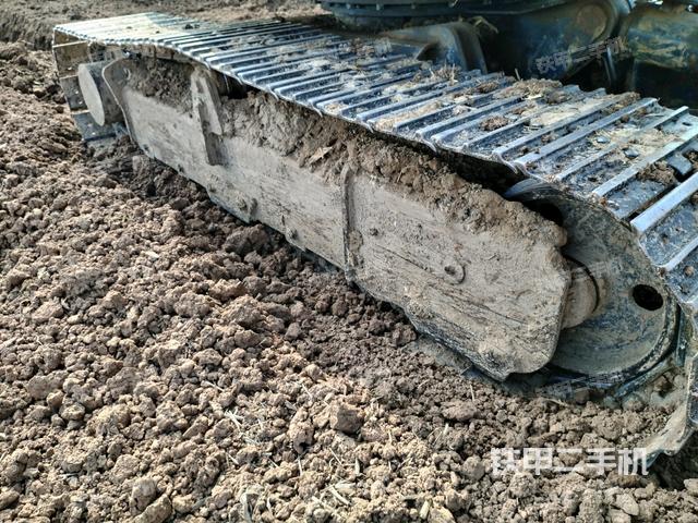 右側(cè)履帶整體?（行走機(jī)構(gòu)）