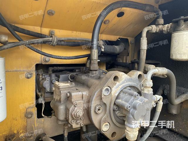 液壓泵斜45?左（大件艙室）