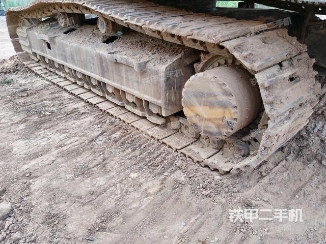 單側履帶整體（整機外觀）