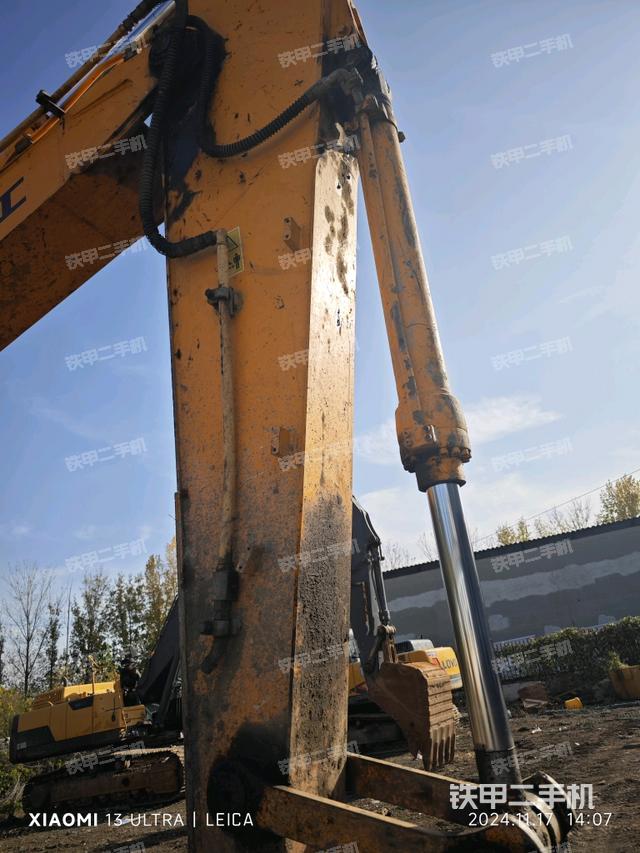 大臂整體?右側(cè)(工作和回轉(zhuǎn)裝置) 大臂整體?右側(cè)(工作和回轉(zhuǎn)裝置)