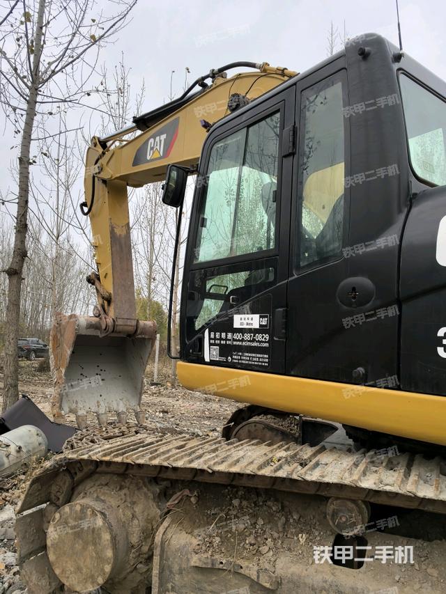 駕駛室左后45度（駕駛室部分）