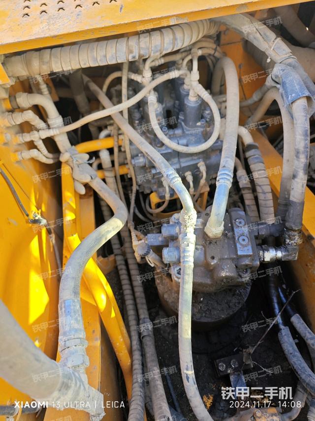 駕駛室頂部俯視(上車部件) 駕駛室頂部俯視(上車部件)