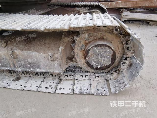 左驅(qū)動(dòng)輪（行走機(jī)構(gòu)）