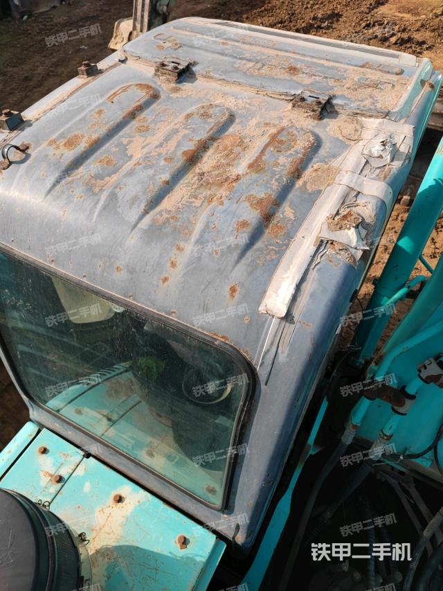 駕駛室頂部俯視(上車部件) 駕駛室頂部俯視(上車部件)