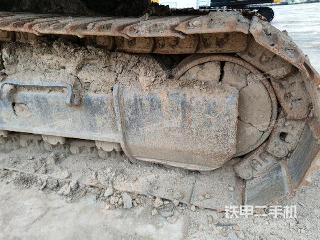 右側(cè)行走馬達蓋板(行走機構(gòu)) 右側(cè)行走馬達蓋板(行走機構(gòu))
