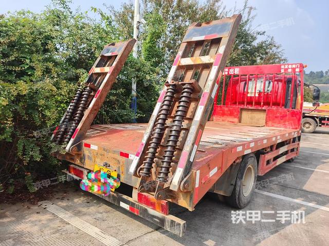 整機左側(cè)（設(shè)備外觀及核心部件）