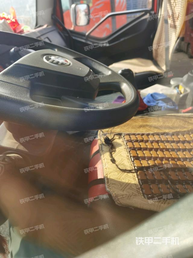 小時(shí)/里程表(駕駛室/操作室) 小時(shí)/里程表(駕駛室/操作室)