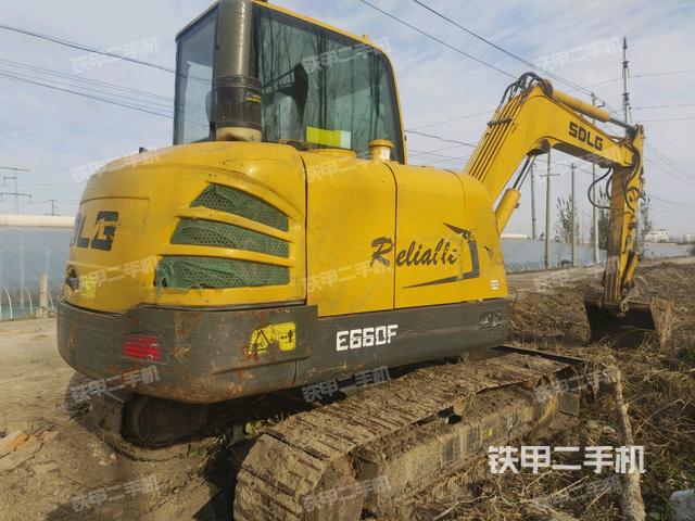 右后45(整機(jī)外觀) 右后45(整機(jī)外觀)