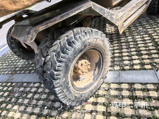 右側(cè)履帶整體?（行走機(jī)構(gòu)）