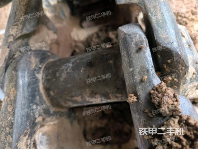 左側(cè)履帶整體?（行走機(jī)構(gòu)）