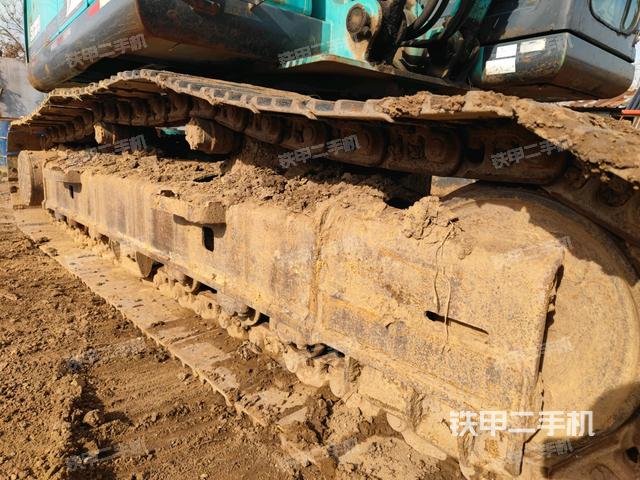 右側(cè)履帶整體(行走機(jī)構(gòu)) 右側(cè)履帶整體(行走機(jī)構(gòu))