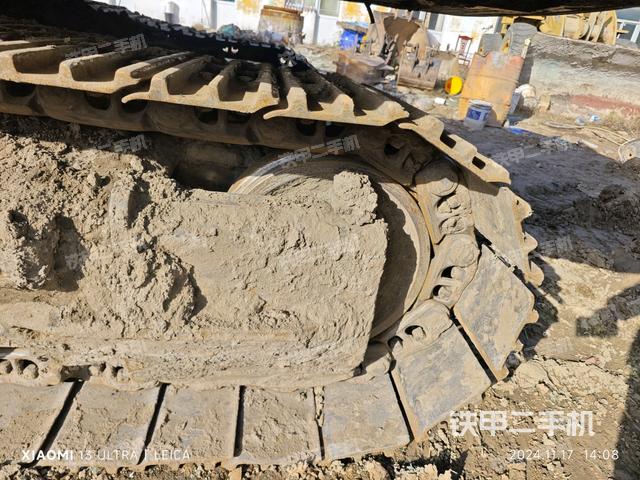 右側(cè)行走馬達蓋板(行走機構(gòu)) 右側(cè)行走馬達蓋板(行走機構(gòu))