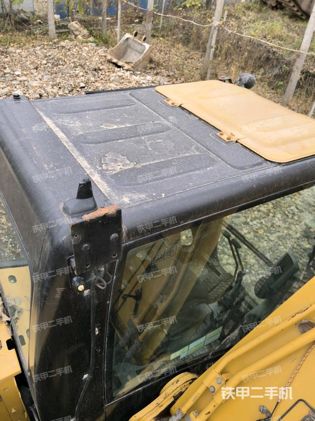 駕駛室頂部俯視(上車部件) 駕駛室頂部俯視(上車部件)