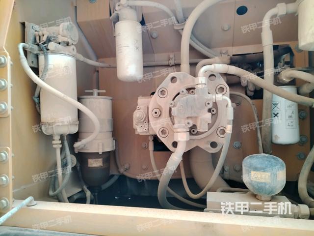 液壓泵室(大件艙室) 液壓泵室(大件艙室)