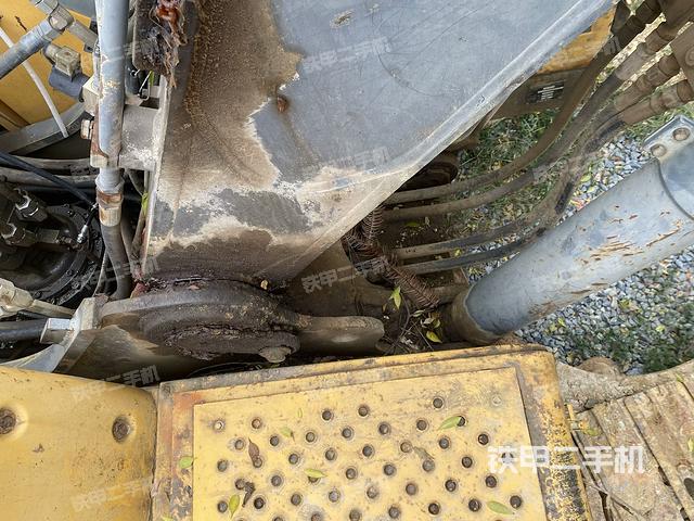 大臂根部?斜視（工作和回轉(zhuǎn)裝置）