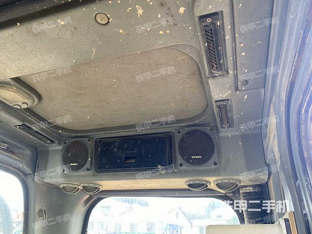 后窗玻璃角標(biāo)（駕駛室部分）