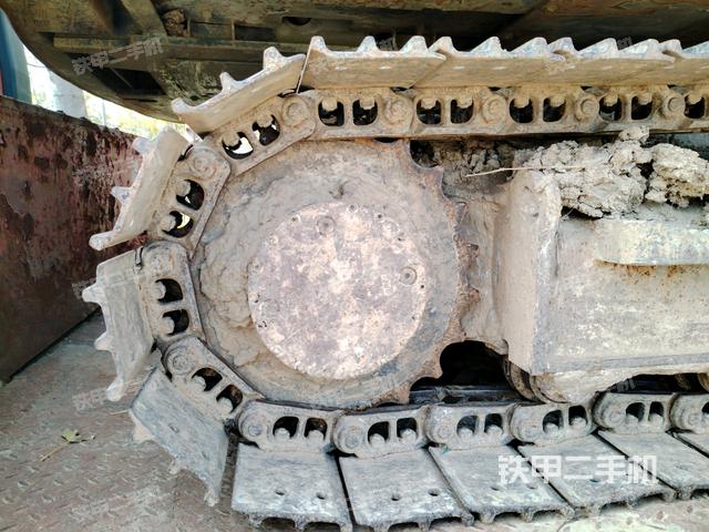 右驅(qū)動(dòng)輪（行走機(jī)構(gòu)）