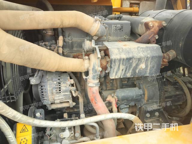 發(fā)動機整體俯視(整機外觀) 發(fā)動機整體俯視(整機外觀)