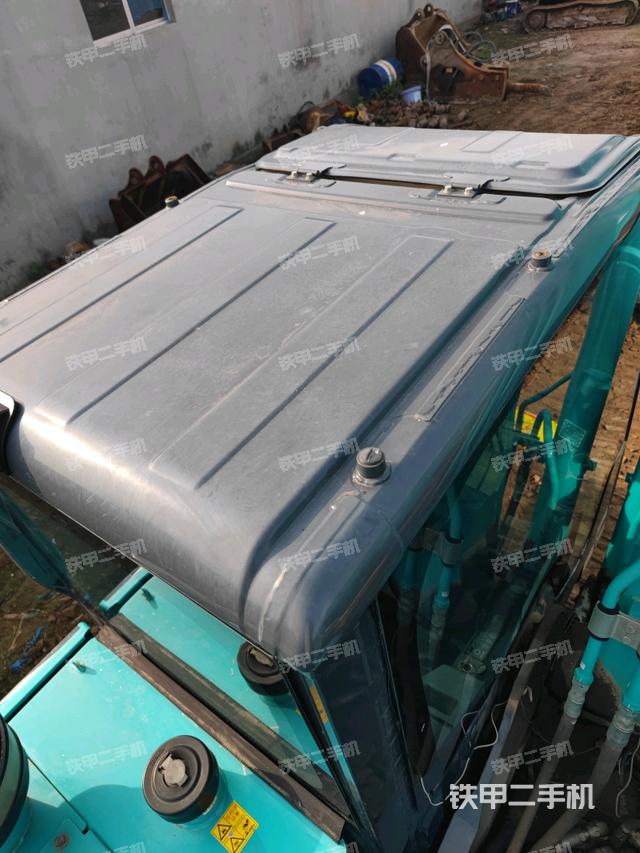 駕駛室頂部俯視（上車部件）