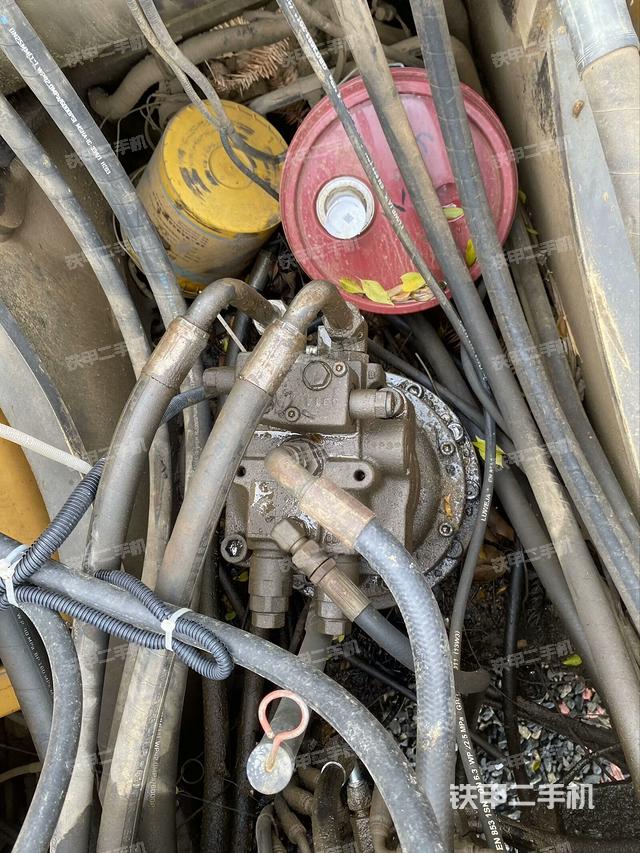 回轉(zhuǎn)馬達(dá)（上車部件）