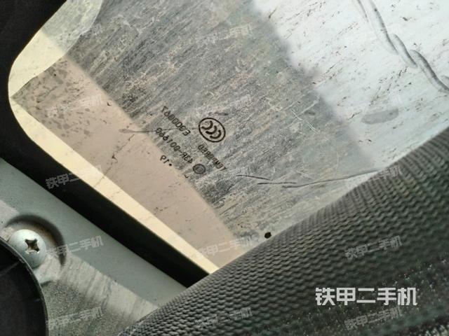 后窗玻璃角標(biāo)（駕駛室部分）