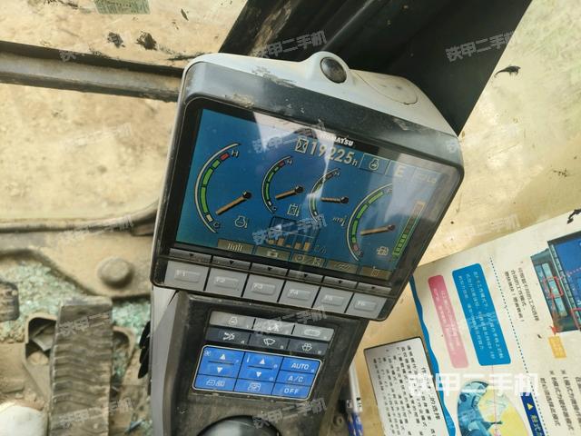 座椅后部(駕駛室部分) 座椅后部(駕駛室部分)