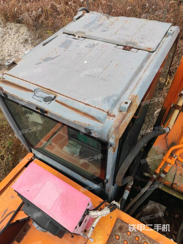 駕駛室頂部俯視(上車部件) 駕駛室頂部俯視(上車部件)