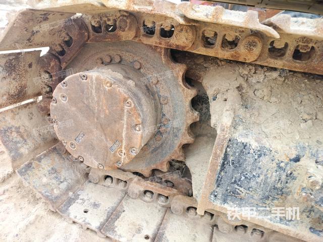 右驅(qū)動(dòng)輪（行走機(jī)構(gòu)）