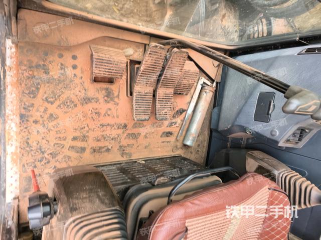 后窗玻璃角標(biāo)（駕駛室部分）