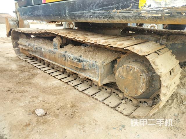 左側(cè)履帶整體?（行走機(jī)構(gòu)）