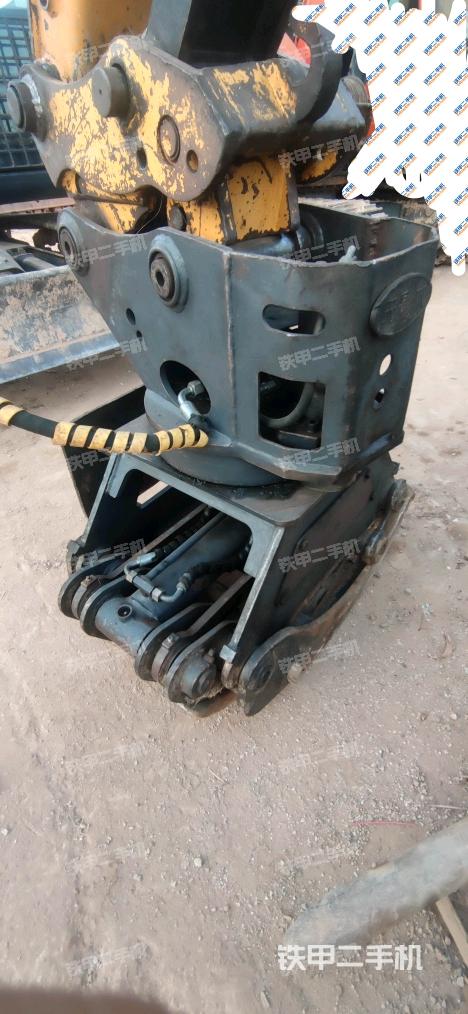 鏟斗右后整體（工作和回轉(zhuǎn)裝置）