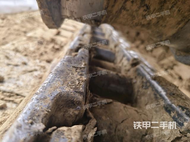 左導向輪(行走機構) 左導向輪(行走機構)