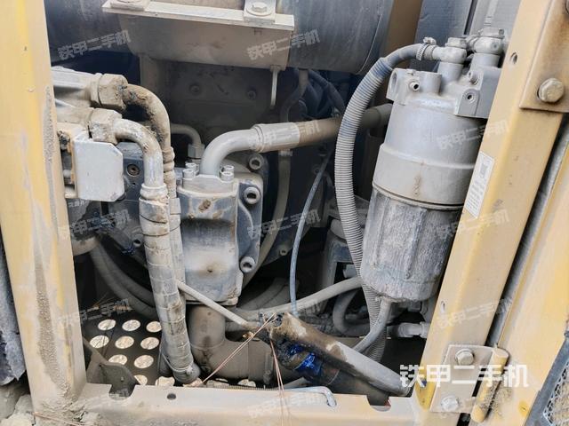 電瓶（大件艙室）