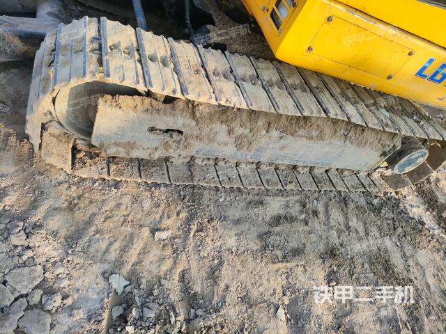 單側(cè)履帶整體（整機(jī)外觀）