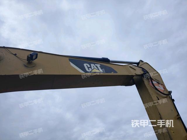 小臂整體左后（工作和回轉(zhuǎn)裝置）