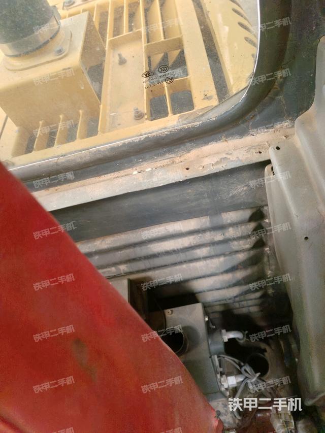 后窗玻璃角標(biāo)(駕駛室部分) 后窗玻璃角標(biāo)(駕駛室部分)