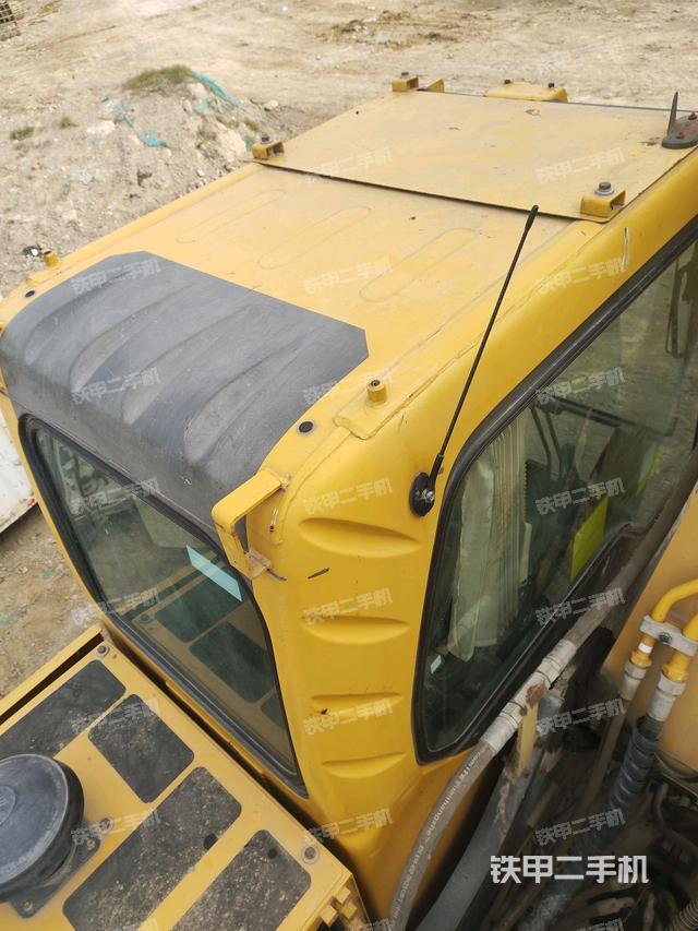 駕駛室頂部俯視（上車部件）