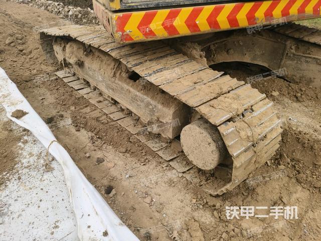 右側行走馬達蓋板(行走機構) 右側行走馬達蓋板(行走機構)