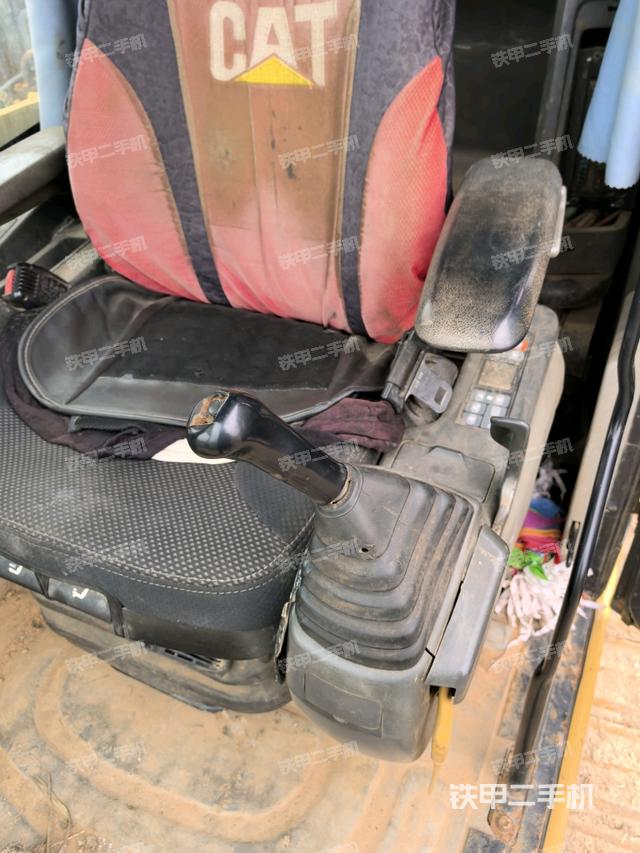 座椅左側(cè)控制臺(tái)/音響/含左手柄（駕駛室部分）