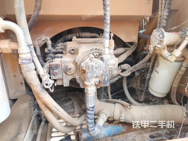 液壓泵斜45?左（大件艙室）