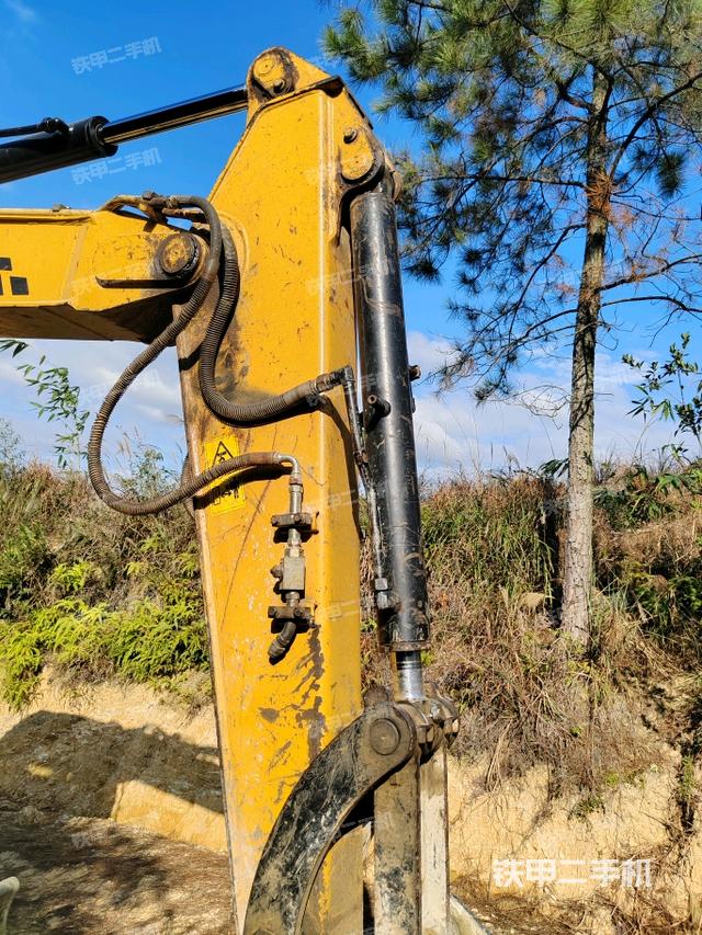 小臂整體左后（工作和回轉(zhuǎn)裝置）