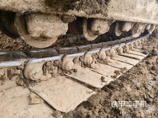 右側履帶整體(行走機構) 右側履帶整體(行走機構)