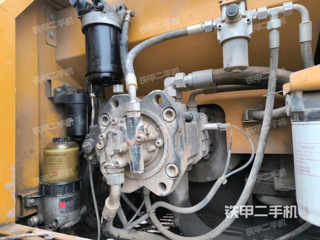 液壓泵斜45?左(大件艙室) 液壓泵斜45?左(大件艙室)