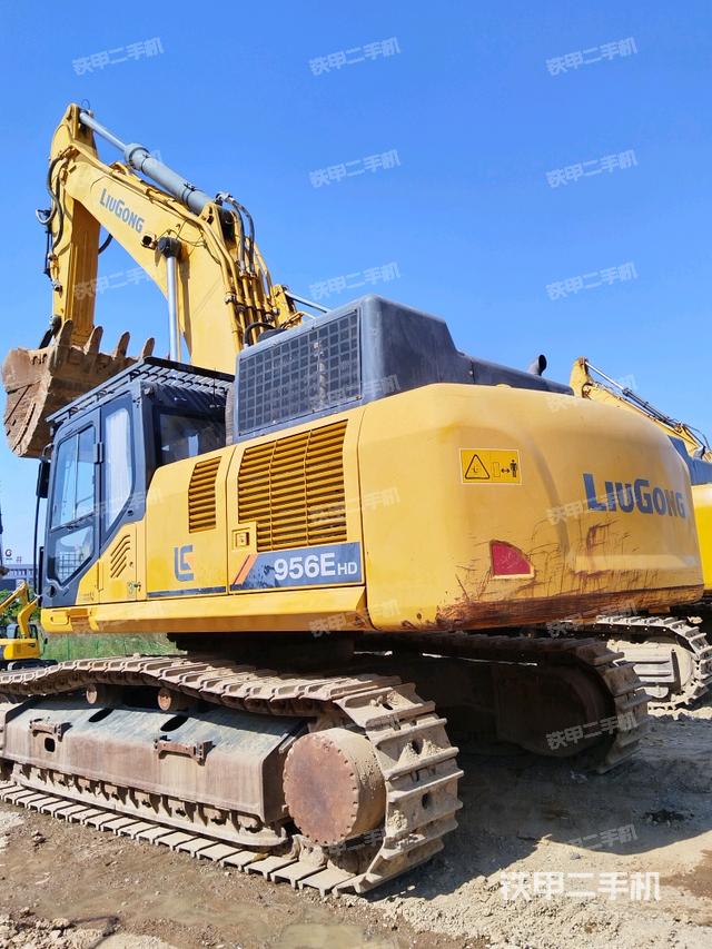 整機(jī)右后45°（整機(jī)外觀）