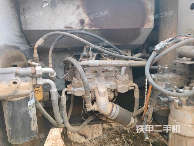 液壓泵斜45?左(大件艙室) 液壓泵斜45?左(大件艙室)