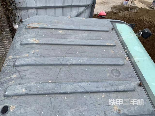 駕駛室頂部（整機(jī)外觀）