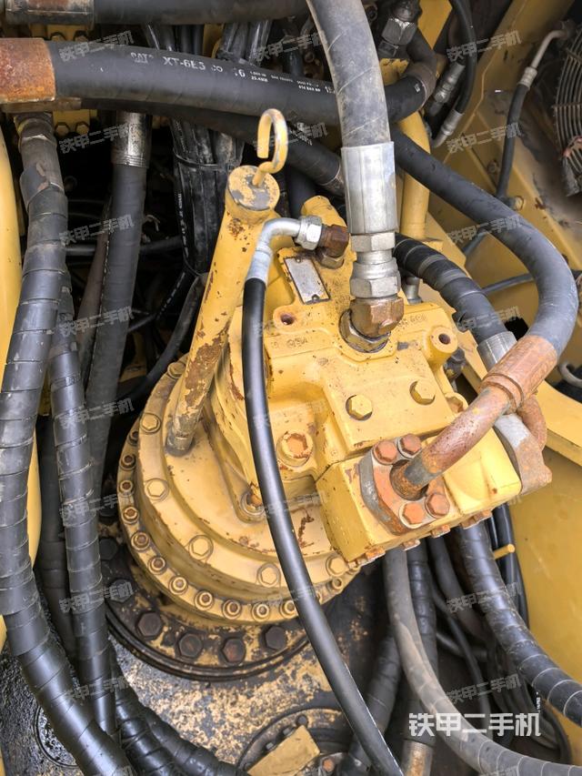 回轉(zhuǎn)馬達(dá)（上車(chē)部件）