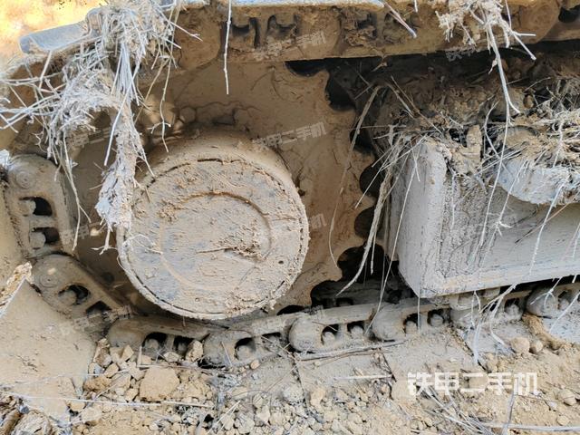 右側(cè)履帶整體?（行走機(jī)構(gòu)）