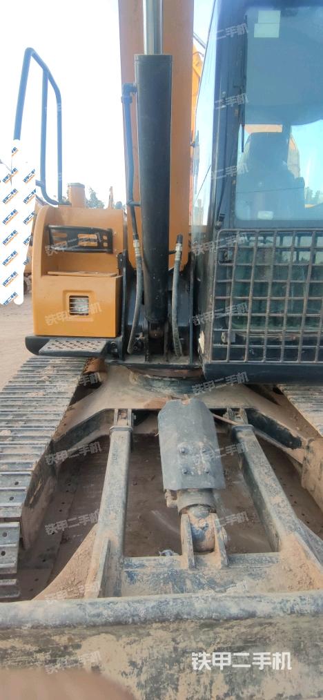 大臂整體?右側(cè)（工作和回轉(zhuǎn)裝置）