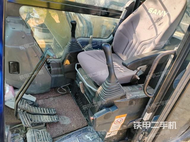 座椅后部（駕駛室部分）